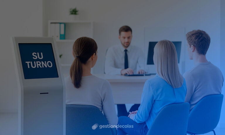 Cómo reducir los tiempos de espera y mejorar la experiencia del cliente con un sistema de gestión de colas